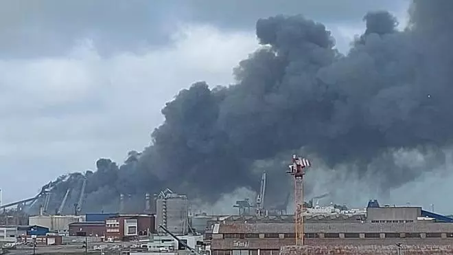 Otro gran incendio como el de Gijón inutiliza un horno alto de Arcelor en Francia