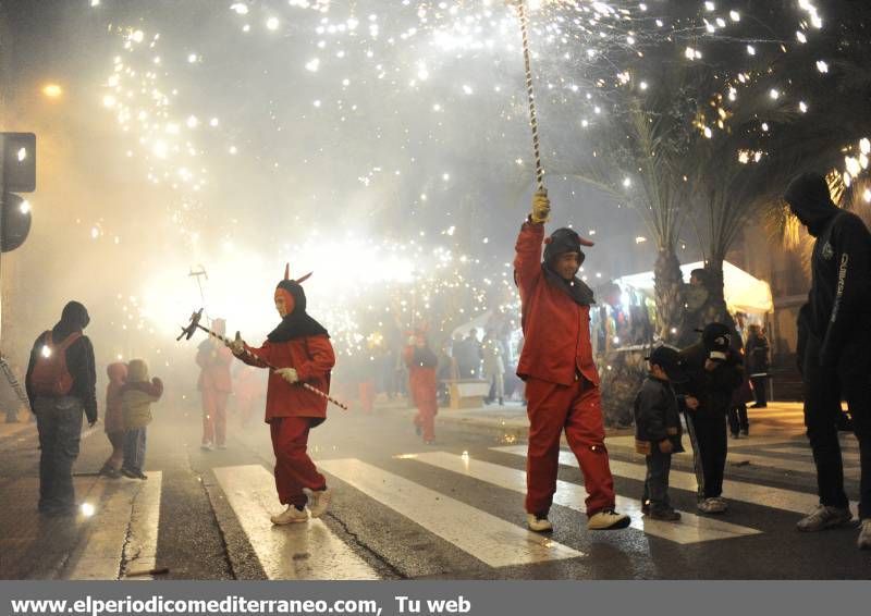 GALERÍA DE FOTOS - Fiesta de Carnaval en el Grao de Castellón