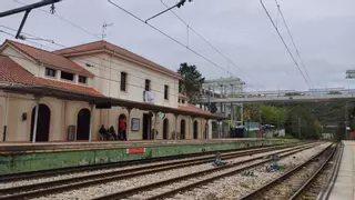 El Adif avanza el proyecto de la doble vía de la Pola a Oviedo y licita la asistencia técnica