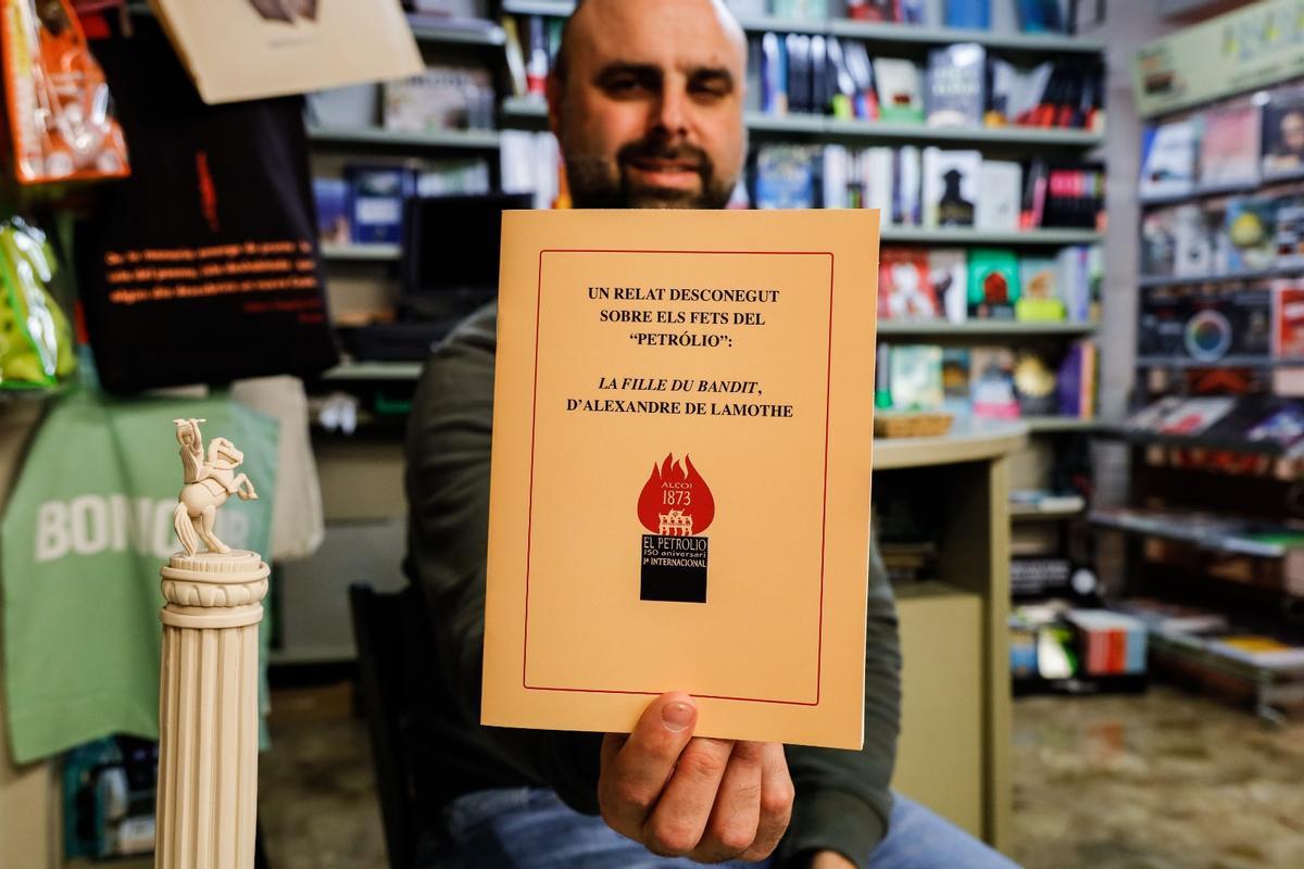 Publicación editada por la librería sobre la Revuelta del Petrolio de Alcoy