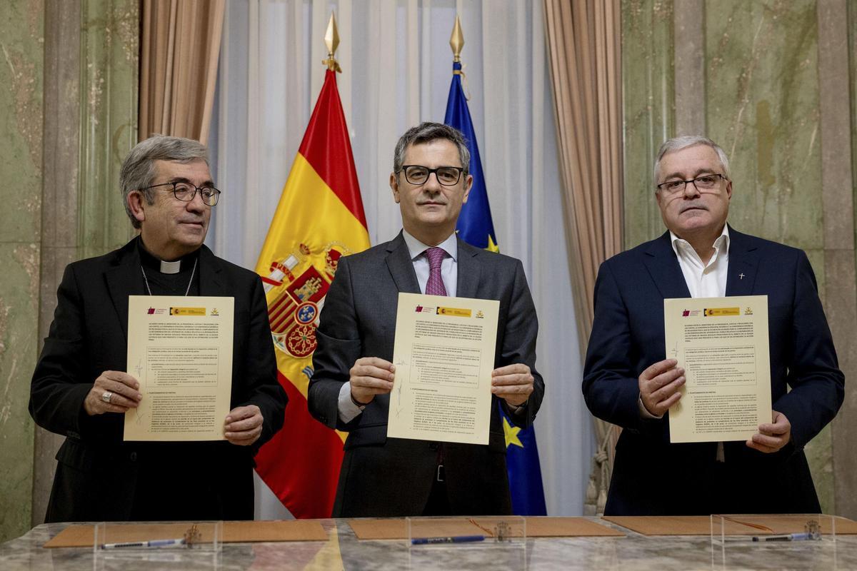 Firma del acuerdo para las indemnizaciones a víctimas de pederastia en el seno de la Iglesia.