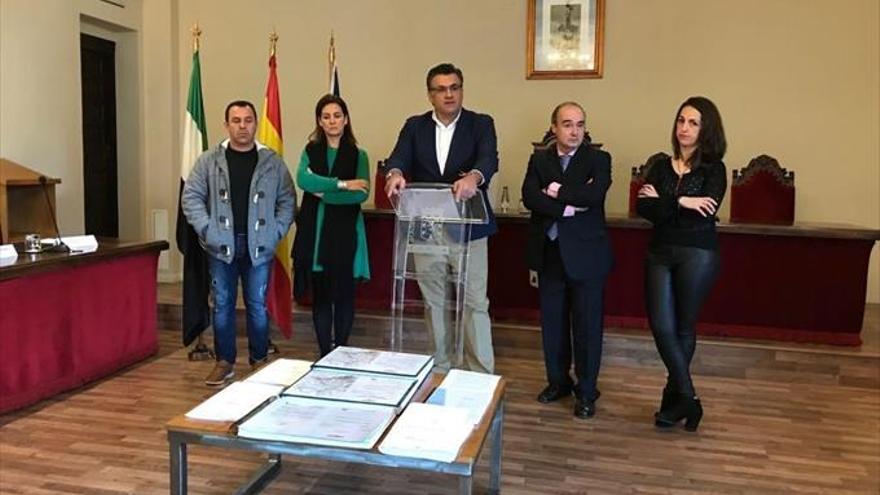 El alcalde pide la dimisión de los 6 ediles del PSOE