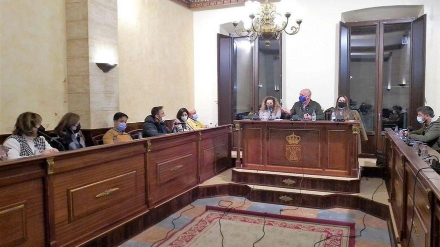 Imagen del pleno de Rute donde se liquidó el presupuesto del 2021.