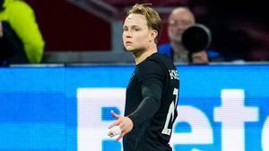 Andreas Schjelderup anotó un bello gol con Noruega en el Johan Cruyff