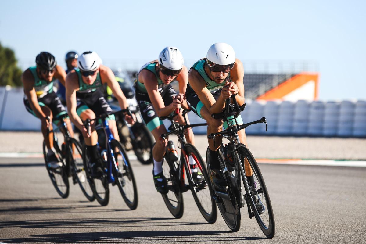 Casi un millar de duatletas darán la bienvenida a la Lliga de Clubs Caixa Popular 2026 en el Circuit Ricardo Tormo de Cheste