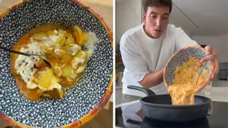 El truco del murciano Xuso Jones para mejor el sabor y la textura de la tortilla de patatas