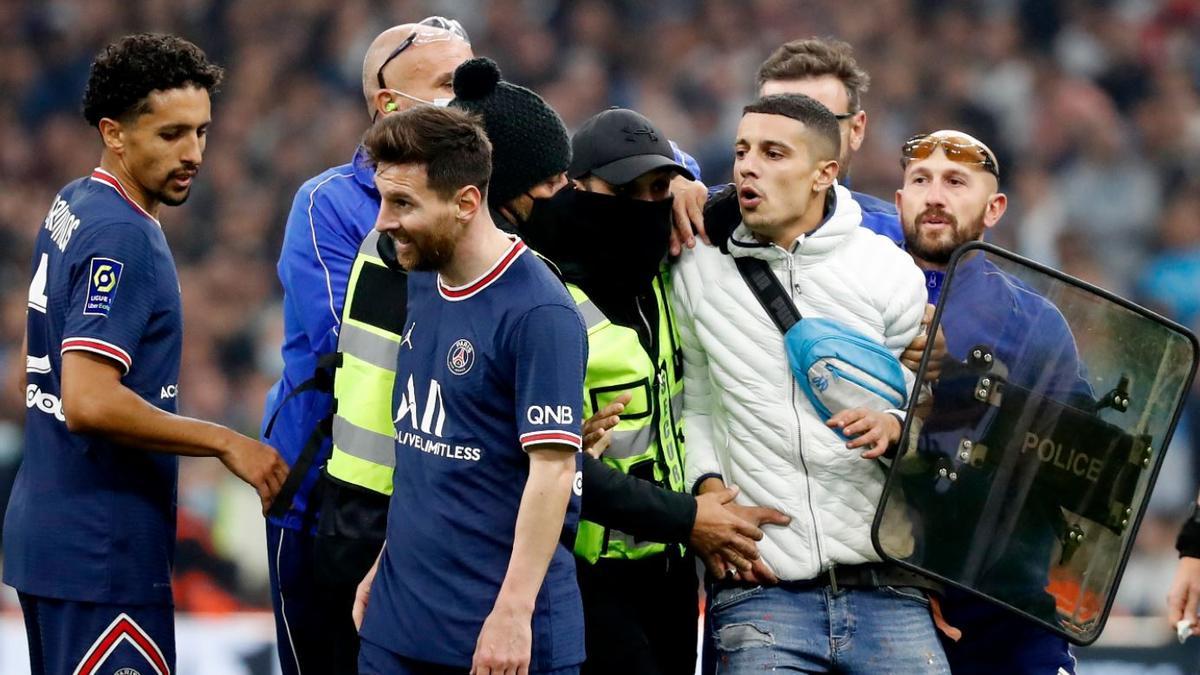 Messi, con el 'espontáneo' durante el Olympique Marsella-PSG