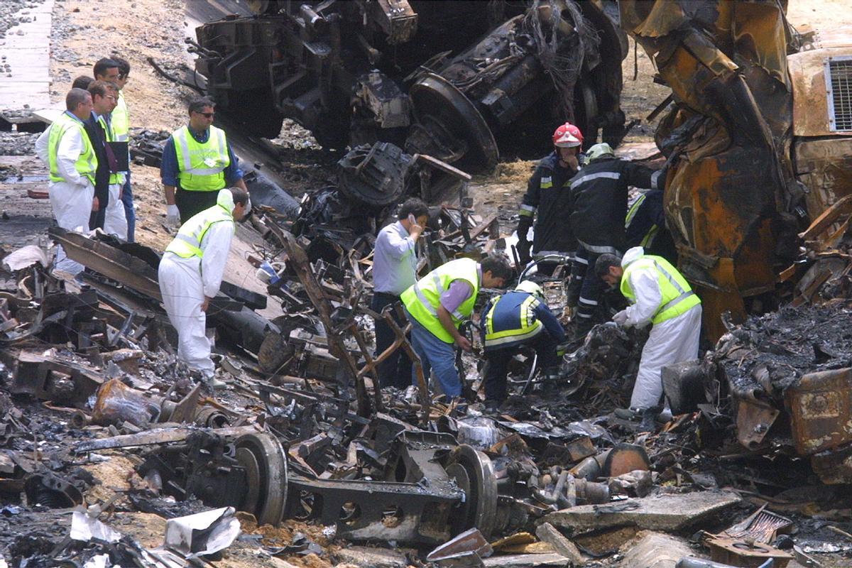Las imágenes del trágico accidente ferroviario de Chinchilla que salpicó de lleno a la Región de Murcia