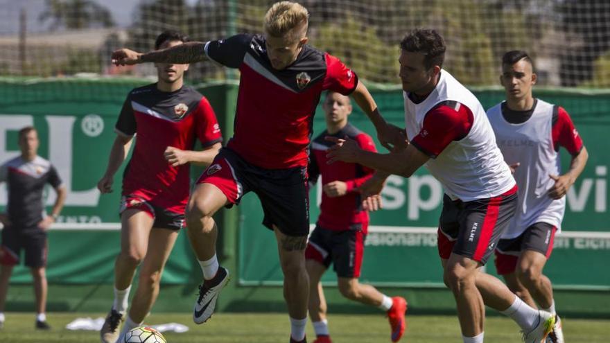 Mandi, durante el entrenamiento