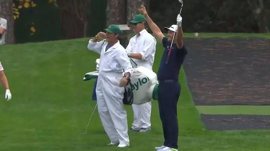 ¡Bestial! ¿Es este el mejor 'hole in one' de la historia?