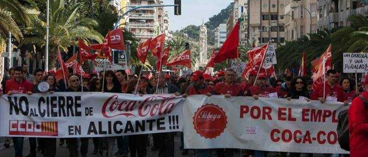 Una de las protestas protagonizadas por los trabajadores de Coca-Cola en Alicante.