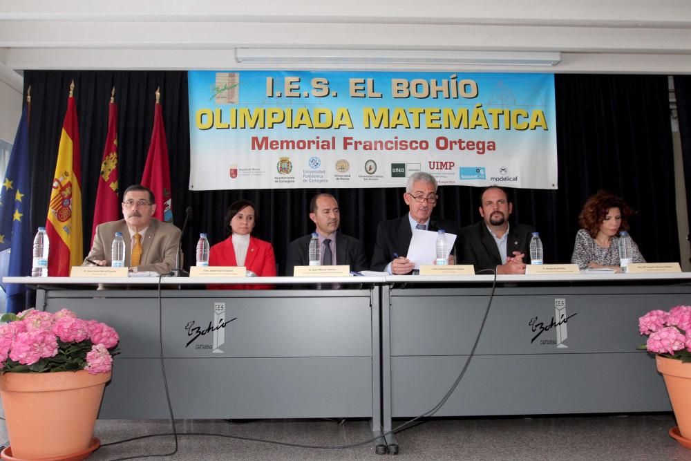 Entrega de premios de la Olimpiada Matemática Francisco Ortega en el IES El Bohio