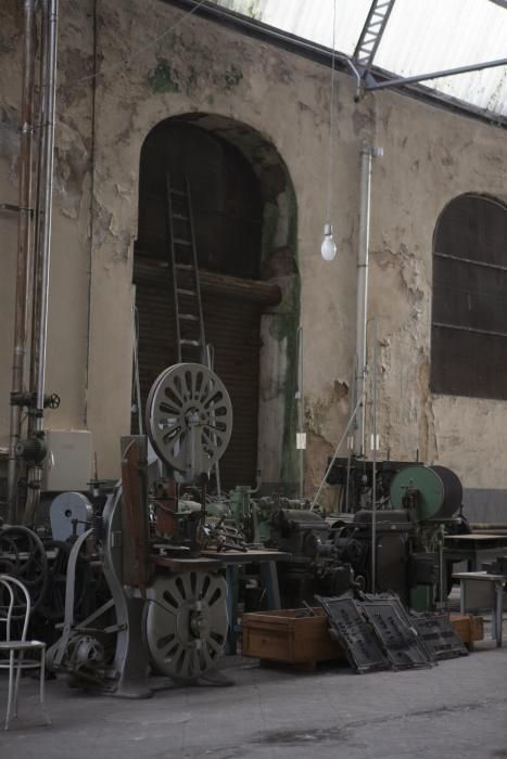 Visita a la fábrica de armas de la Vega