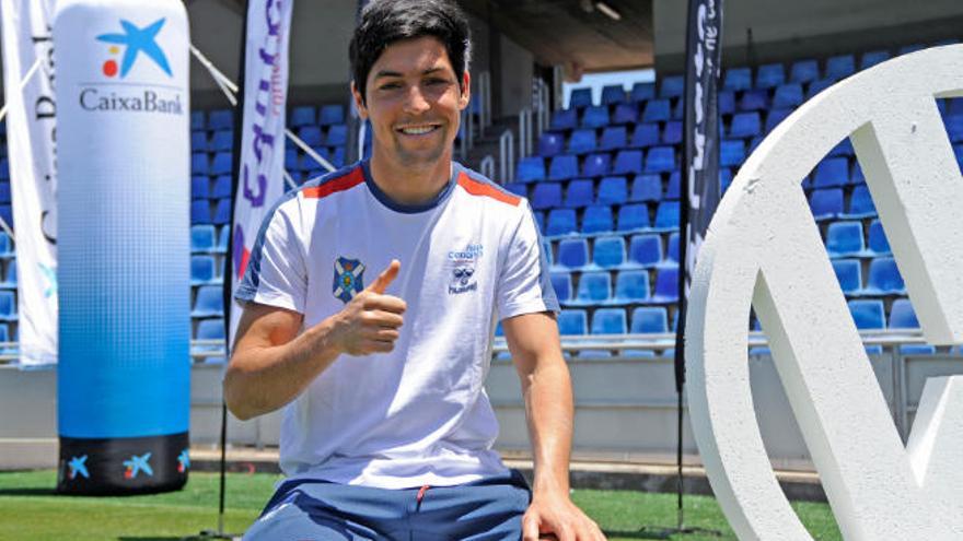 Borja Lasso posa durante el &#039;Media Day&#039; organizado por el CD Tenerife el pasado martes.