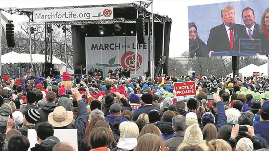 Donald Trump se pone al frente  de la gran marcha antiabortista