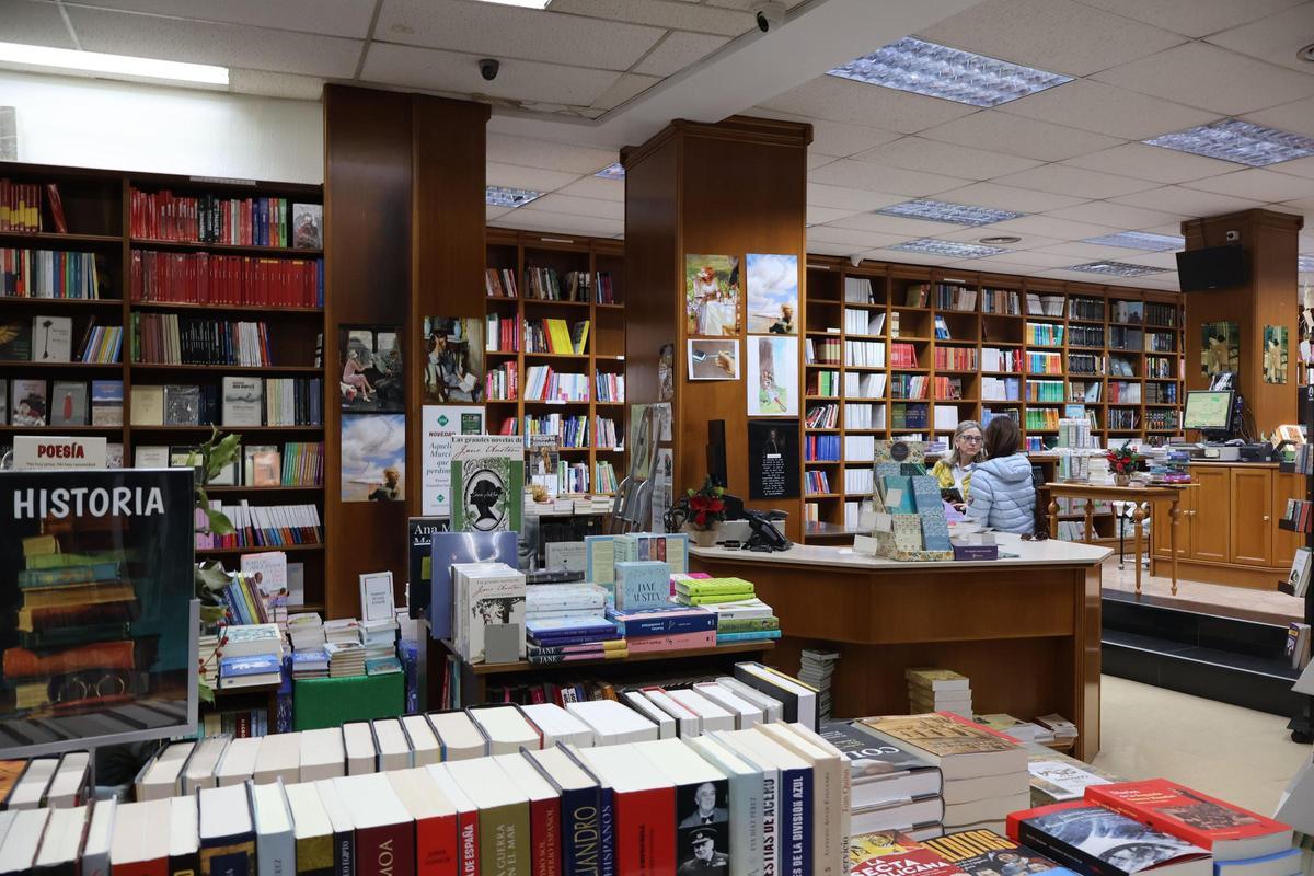 El interior de la librería Diego Marín, en La Merced.