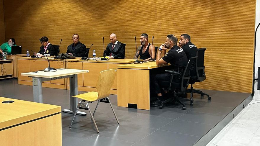 El jurado declara culpable a Ubay Alemán de matar a martillazos a un vecino de Vecindario