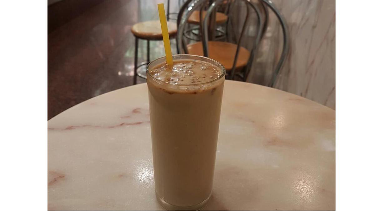 Piscolabis de Sirvent: horchata con granizado de café. 