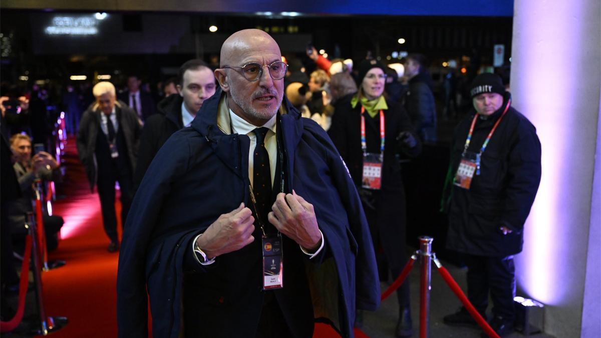 De la Fuente, a su llegada al sorteo de la Eurocopa 2024