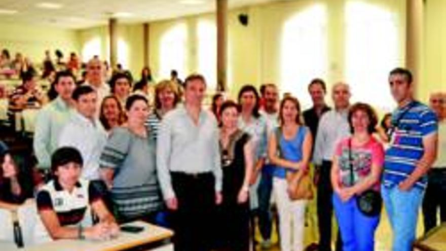 Un total de 77 alumnos participan en la Olimpiada de Economía