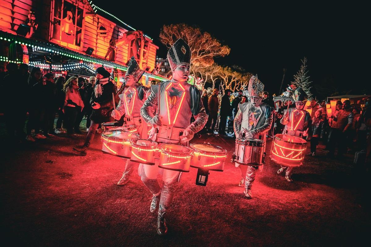 Desfile, Village de Noël, Le Barcarès, Francia