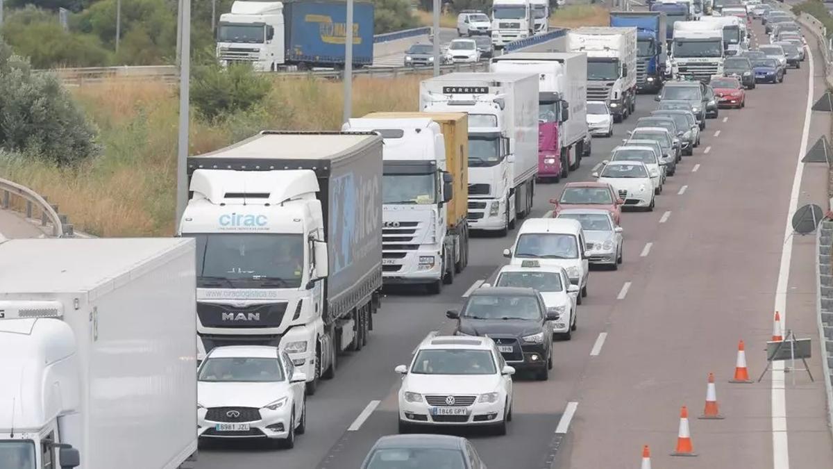 El baipás acumula accidentes y atascos