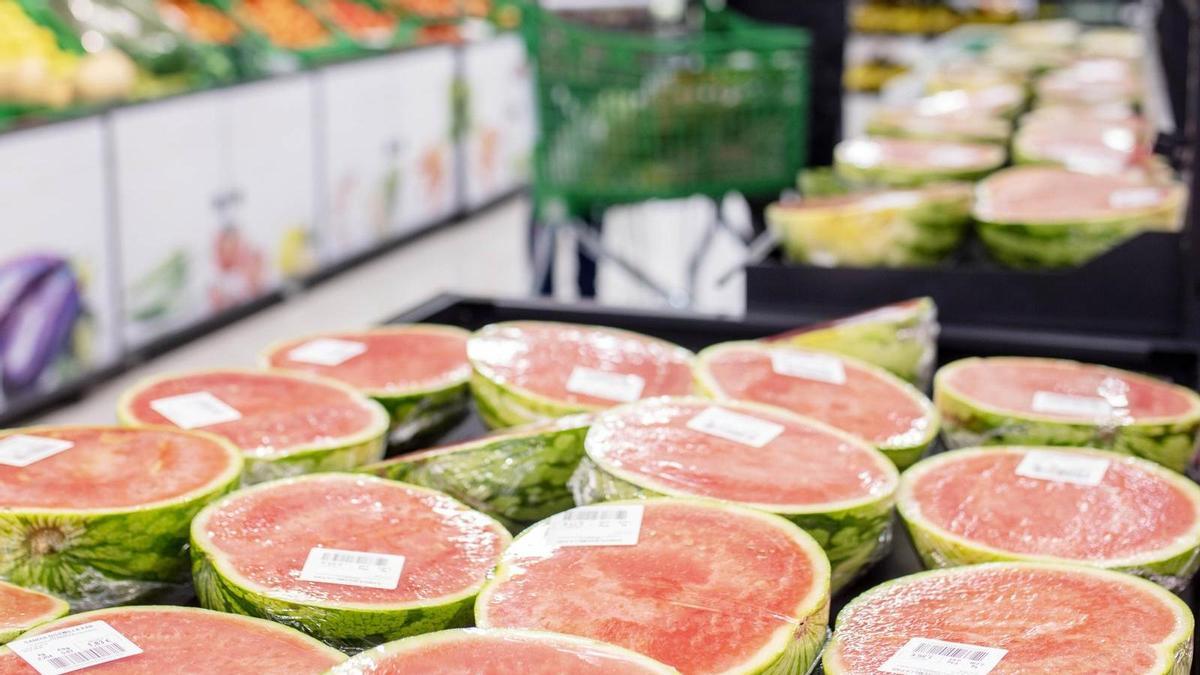 Varias sandías en una tienda de Mercadona.