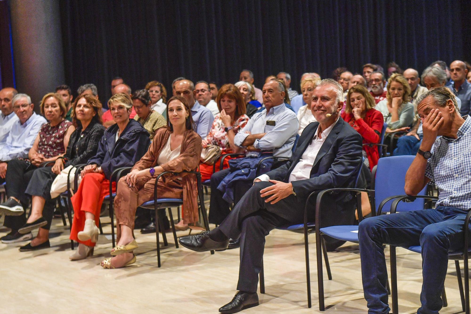 Acto de clausura del I Ciclo de Conferencias en memoria de Jerónimo Saavedra