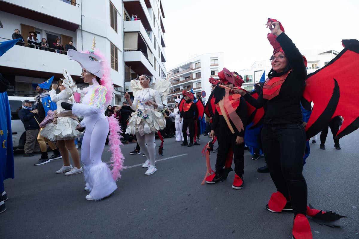 Mira aquí todas las imágenes de la rúa de Carnaval de Ibiza