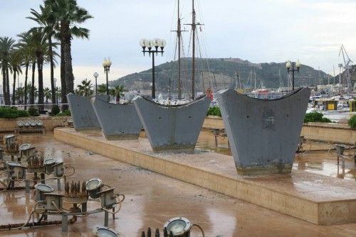 Traslado del sumarino Isaac Peral al museo naval en Cartagena