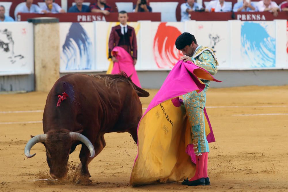 Enrique Ponce corta cuatro orejas