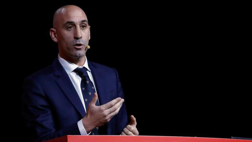 Rubiales, presidente de la Federación, durante el sorteo.