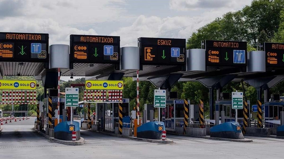 Peajes en una carretera.