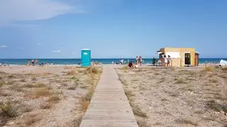 Cierran al baño una playa de Sagunt