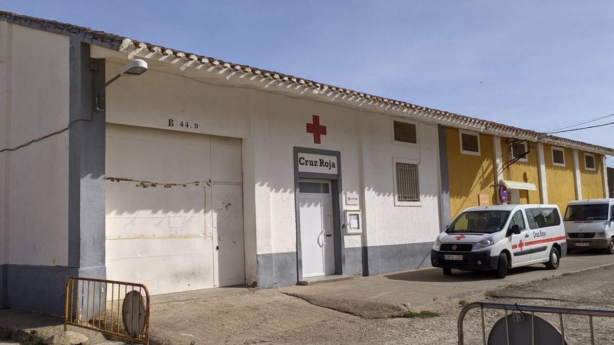 Las actuales instalaciones albergan a Cruz Roja y el Servicio de Atención a Temporeros. | SERVICIO ESPECIAL