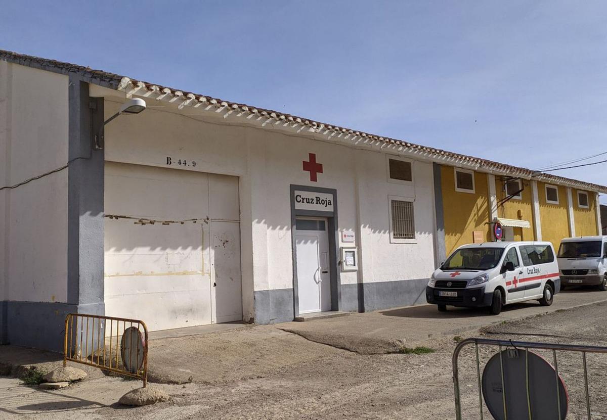 Las actuales instalaciones albergan a Cruz Roja y el Servicio de Atención a Temporeros. | SERVICIO ESPECIAL