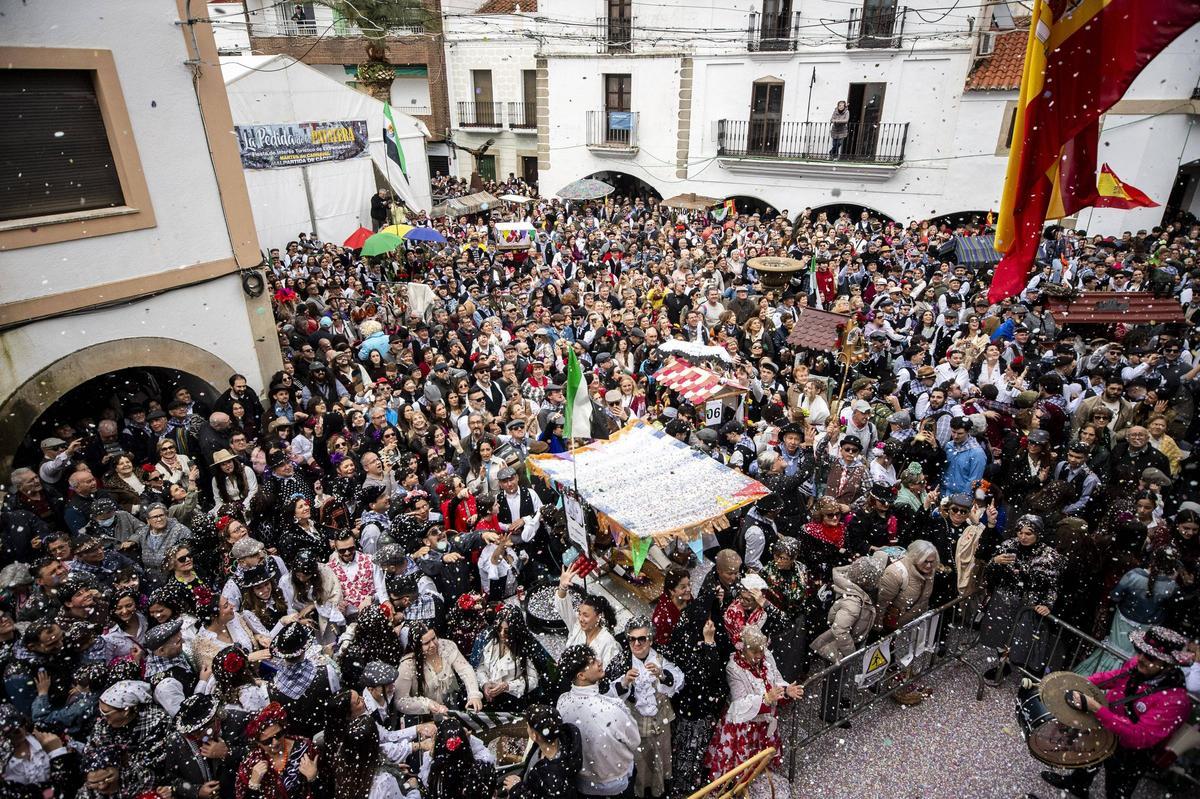 ¡Búscate en las imágenes de la Pedida de la Patatera de Malpartida de Cáceres!