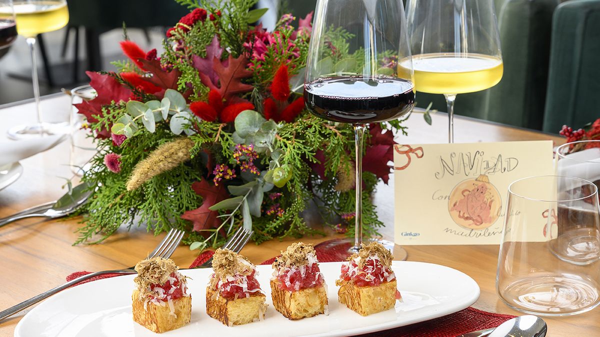 Uno de los aperitivos festivos de Ginkgo Restaurante &amp; Sky Bar, donde la gastronomía navideña se combina con creatividad y vistas únicas a la ciudad.