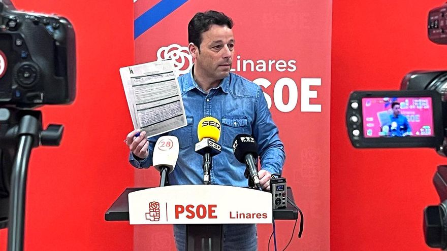 El PP exige la dimisión de un dirigente del PSOE-A por una denuncia de acoso sexual y los socialistas responden: &quot;son bulos, barro y porquería&quot;