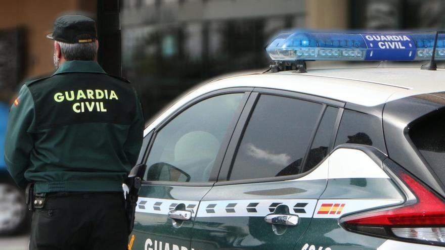 Evacuan al hospital a una mujer herida de bala en Sevilla