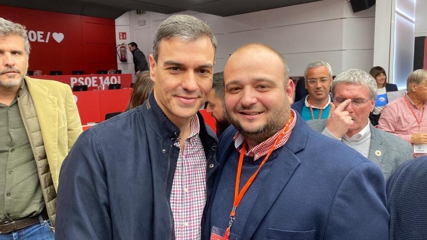 Pedro Sánchez y Manuel Torres en el Comité Federal del Partido Socialista celebrado en Madrid.