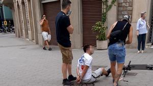 Detención de un ladrón con patinete en el Paseo de Gracia