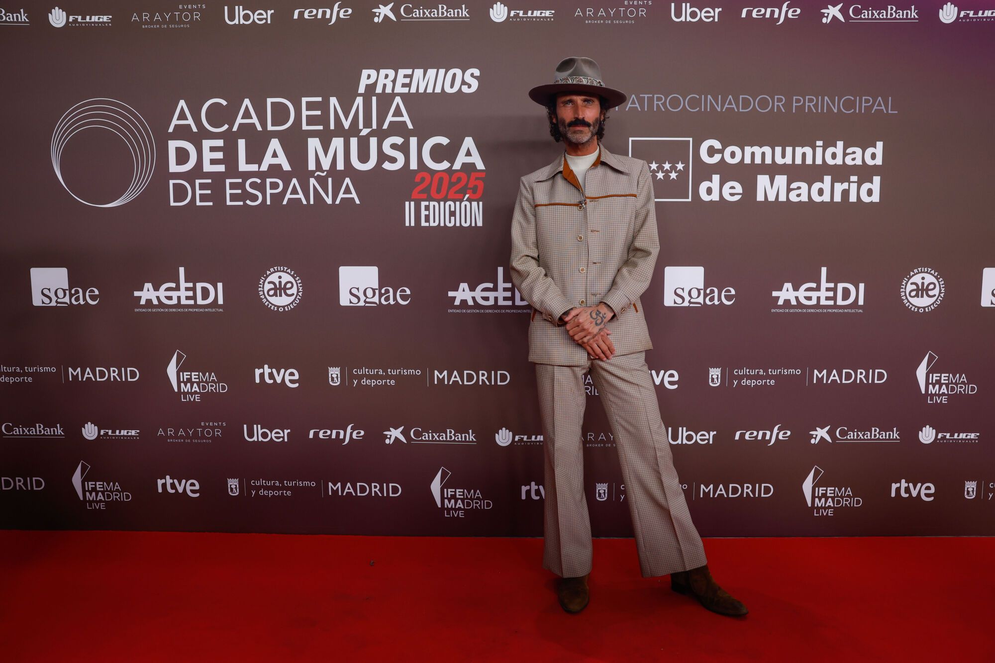 El músico Leiva a su llegada a la II Edición de los premios de la Academia de la Música de España este miércoles, en Madrid. EFE/ Juanjo Martín