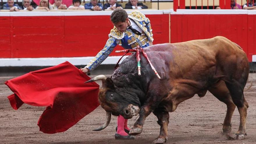 Cartel extremeño con toros imposibles