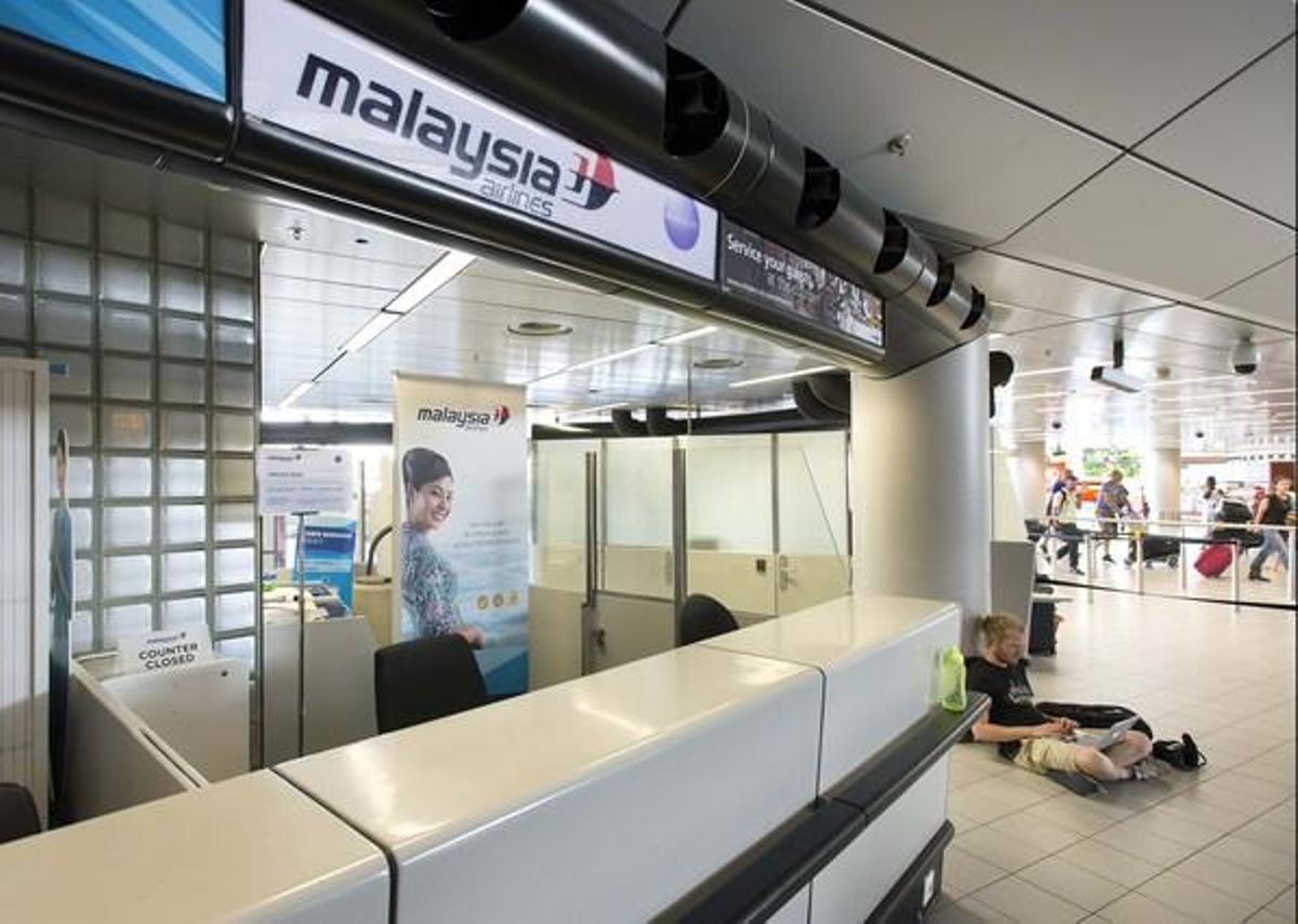 El taulell de Malaysia Airlines a l’aeroport d’Schiphol, a Amsterdam, poc després de conèixer-se l’abatiment d’un avió de la companyia a Ucraïna.