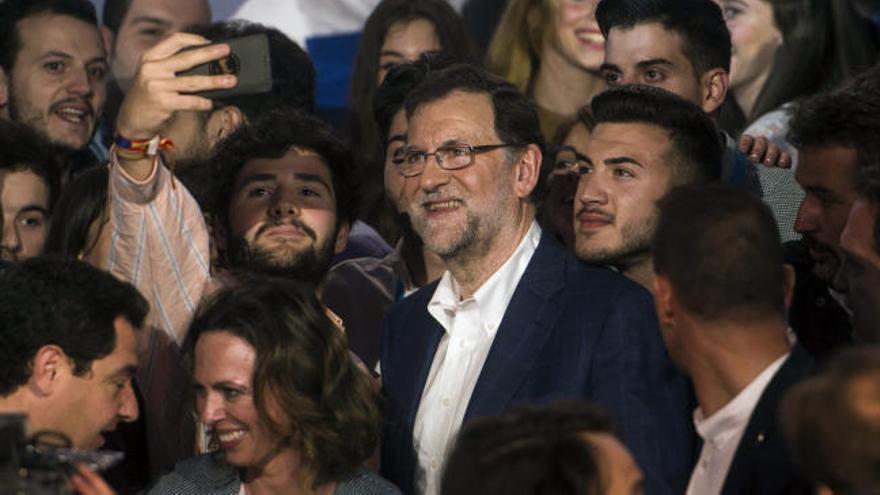 Rajoy da por iniciada la campaña: "Estoy dispuesto a dar la batalla"