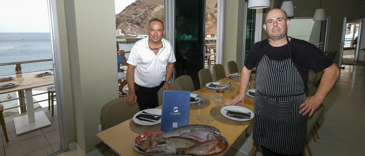 Restaurante La Pizarra, en la playa de Sardina del Norte