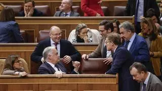 Feijóo diluye el peso valenciano en la cúpula del PP