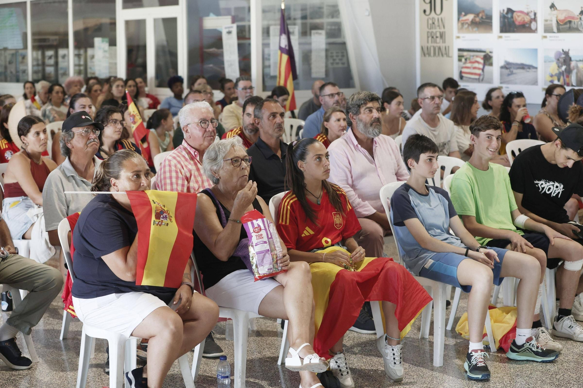 Apoyo a la selección española desde Pòrtol y Son Pardo