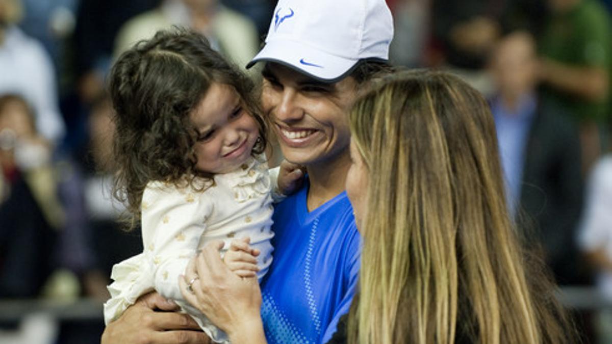 Arantxa Sánchez Vicario con su hija y Rafa Nadal, en el homenaje a Andrés Gimeno.